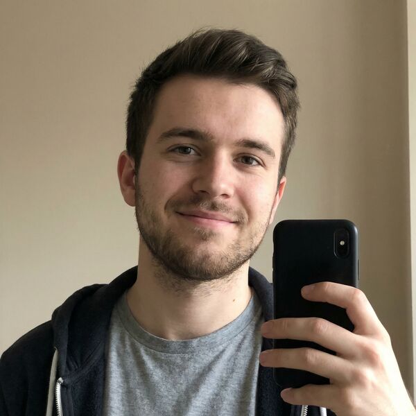 Обычное селфи до преобразования в аниме