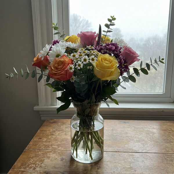 Обычное фото цветов до преобразования